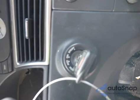 2004 Chrysler Pacifica from USA, damaged, VIN 2C8GF68424R302035